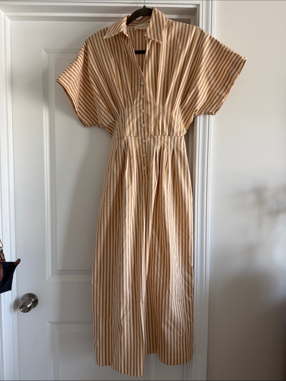 Exquise Striped Short-Sleeve Romper